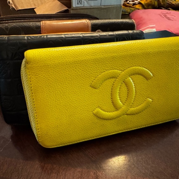 Chanel Yellow Leather Wallet - Picture 2 of 14